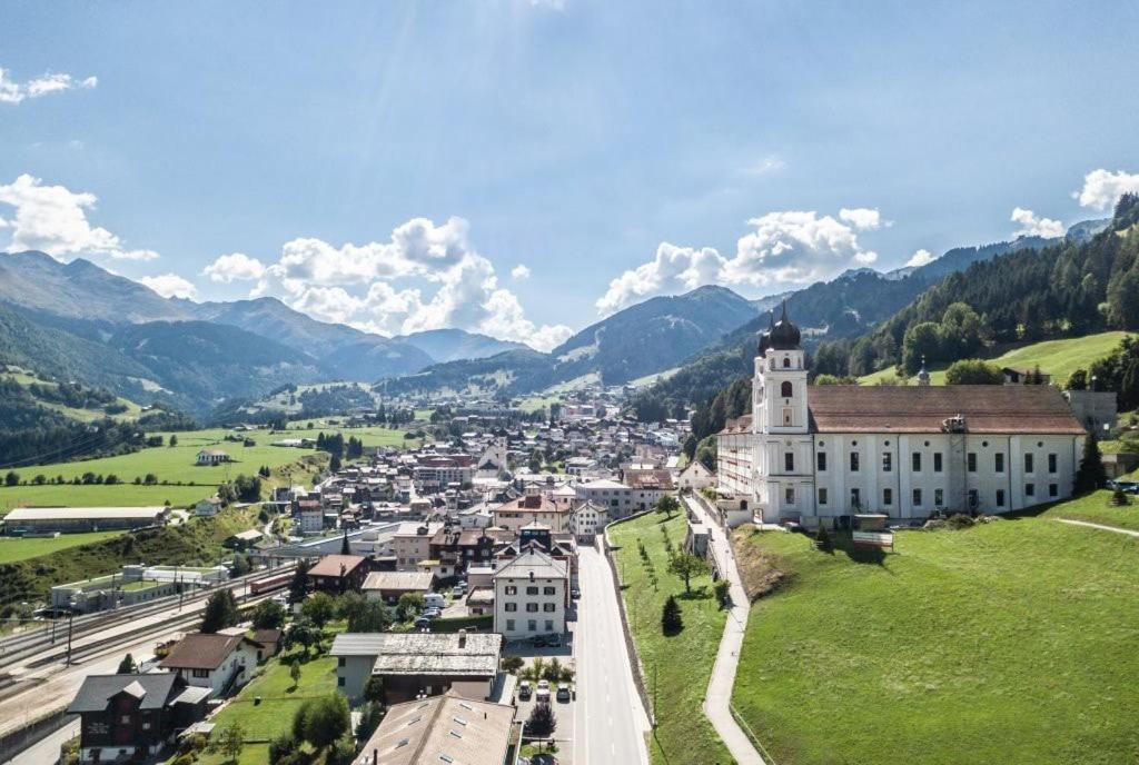 Alpine Retreat & Sauna Дизентис Экстерьер фото